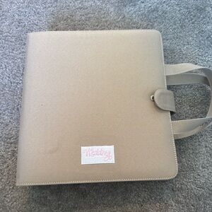 NEW Mindy Weiss Elegant Beige Wedding Planner Binder